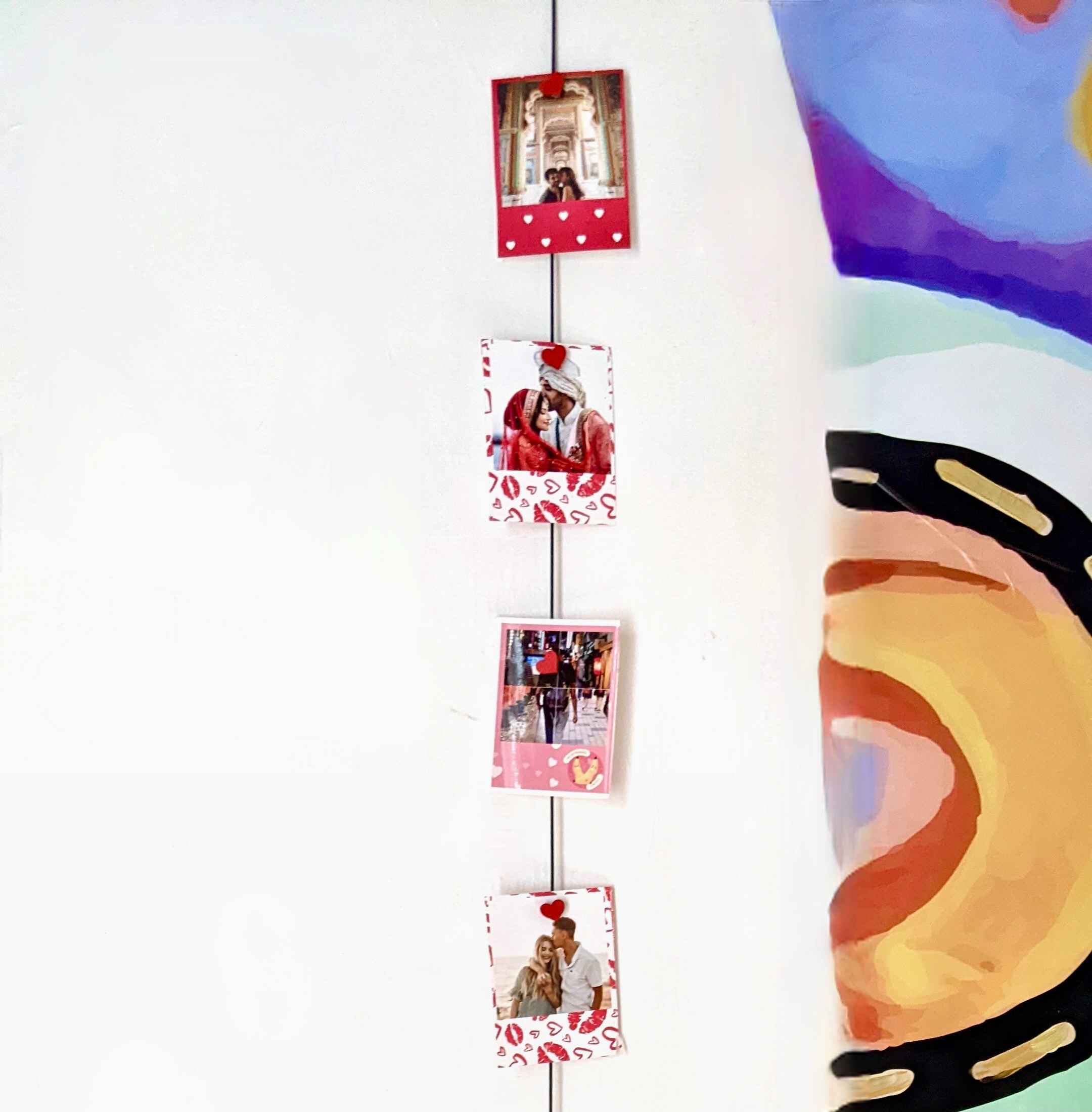 Hanging magnetic photo rope with heart magnets and photo prints